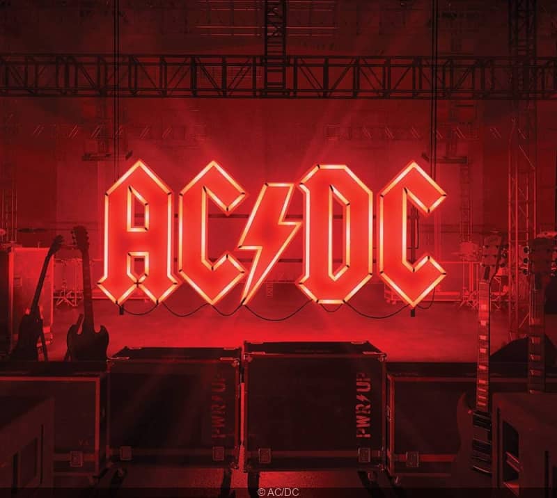 AC/DC : le "High Voltage Dive Bar" s'installe à Paris cet été