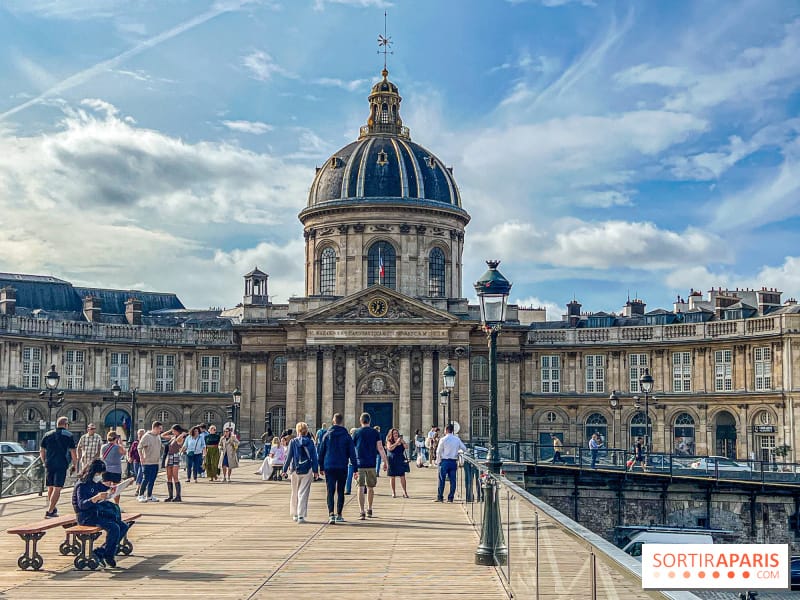 L'Institut de France, le lieu de culture par excellence au bout du Pont des Arts